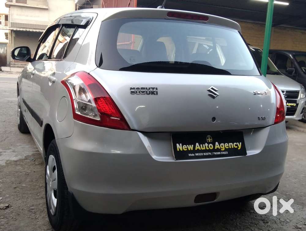 Maruti Suzuki Swift Vxi With Abs, 2012, Petrol