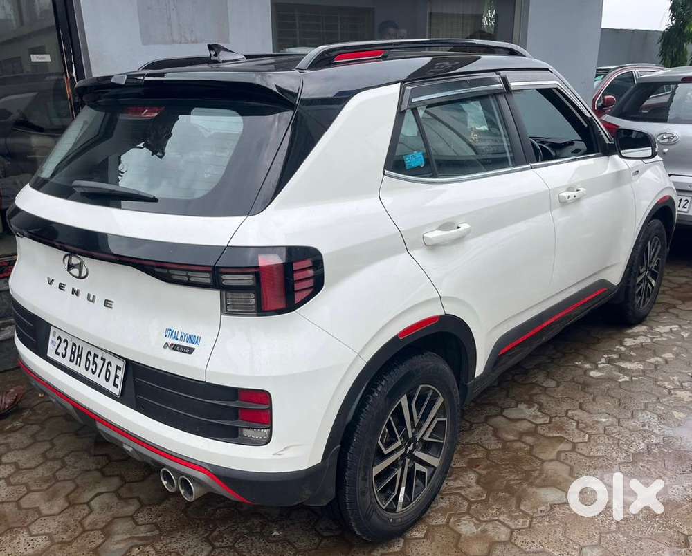 Hyundai Venue Petrol 2023