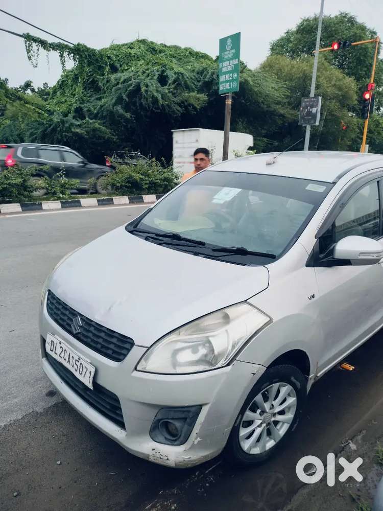 Maruti Suzuki Ertiga Zxi 2013