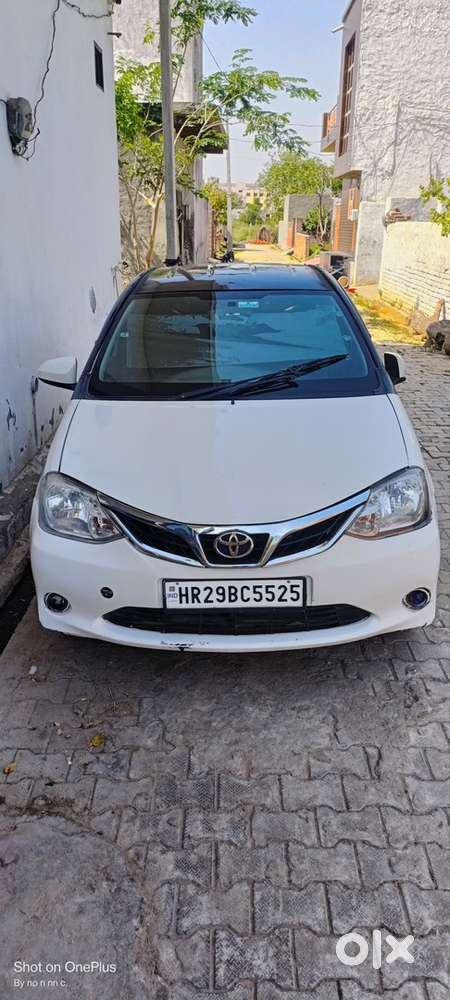 Toyota Etios Liva 2016