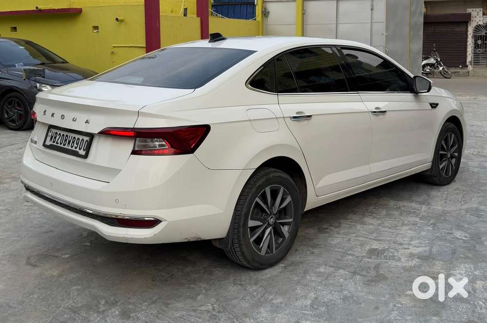 Skoda Slavia Style 1.0l Tsi Mt, 2024, Petrol