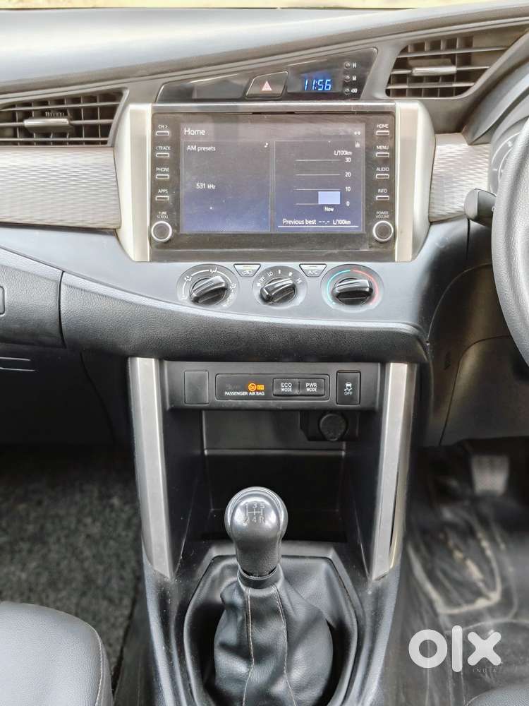 Toyota Innova Crysta 2.4 G Mt 8s, 2022, Diesel