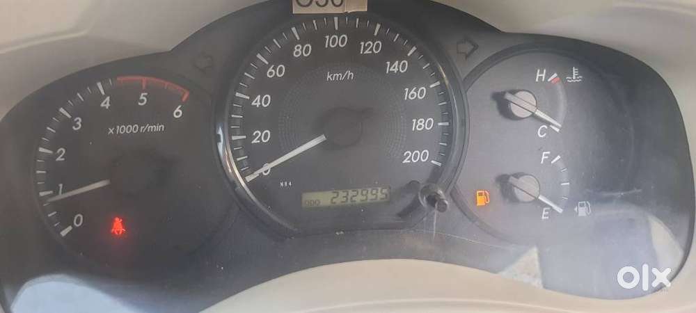 Toyota Innova 2.5 G (diesel) 8 Seater, 2012, Diesel