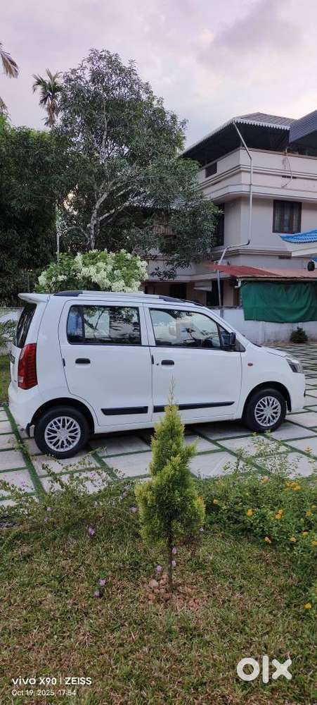 Maruti Suzuki Wagon R Lxi, 2012, Petrol
