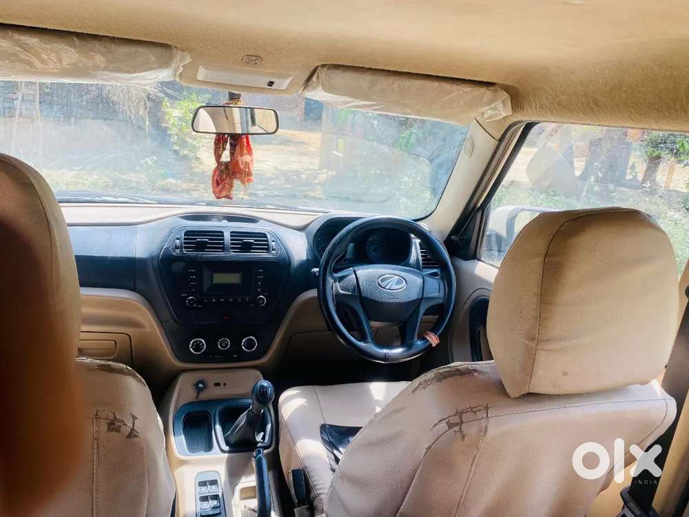 Mahindra Tuv 300 2020