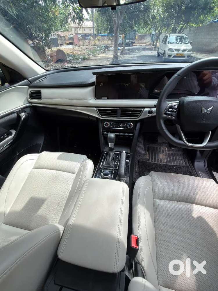 Mahindra Xuv700 Diesel 2025
