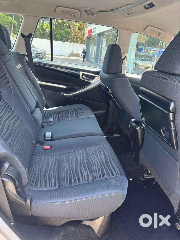 Toyota Innova Crysta [2020-ongoing] 2.4 Vx 8 Str, 2023, Diesel