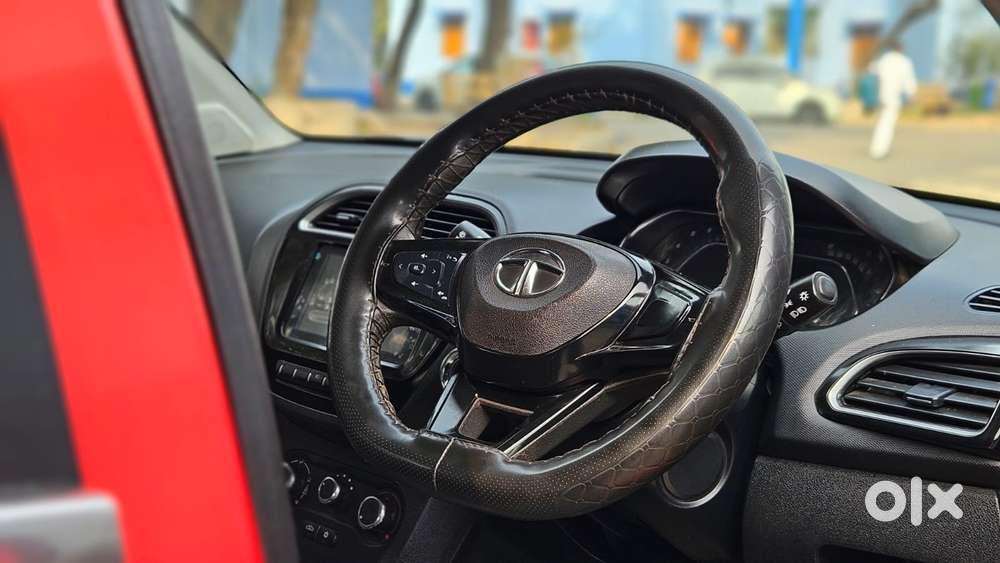 Tata Tiago 1.2 Revotron Xt (o), 2022, Petrol