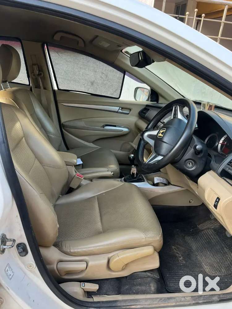 Honda City Top Model, Doctor Driven Single Hand Used. 15+kmpl Average