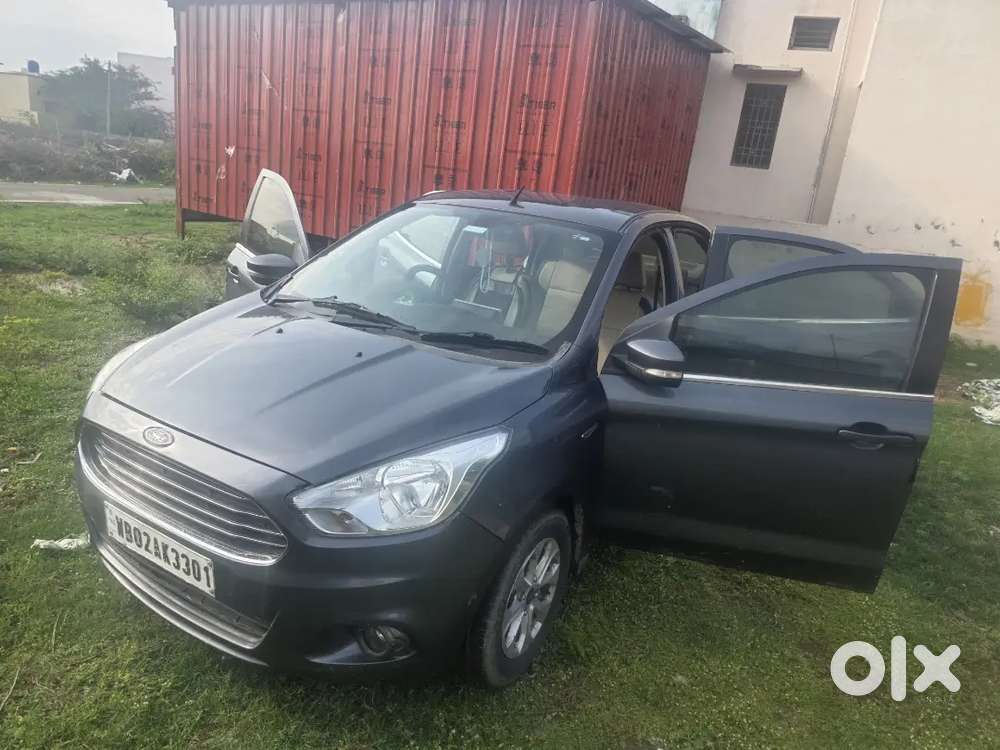 Ford Aspire Titanium Blu 2016