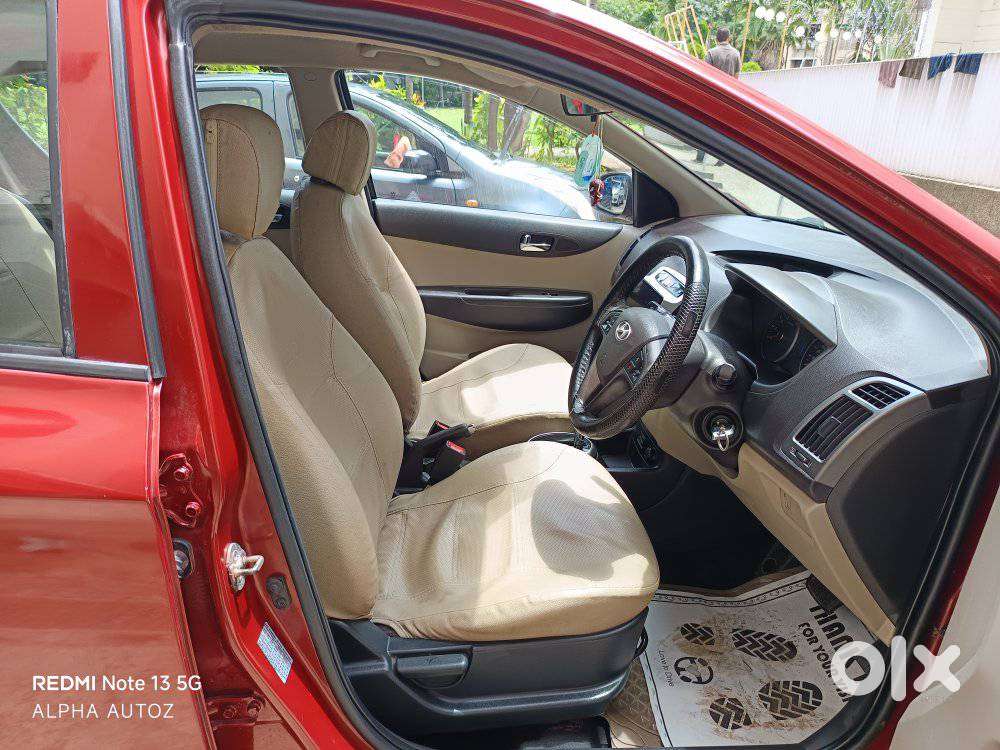 Hyundai I20 Sportz At 1.4, 2013, Petrol
