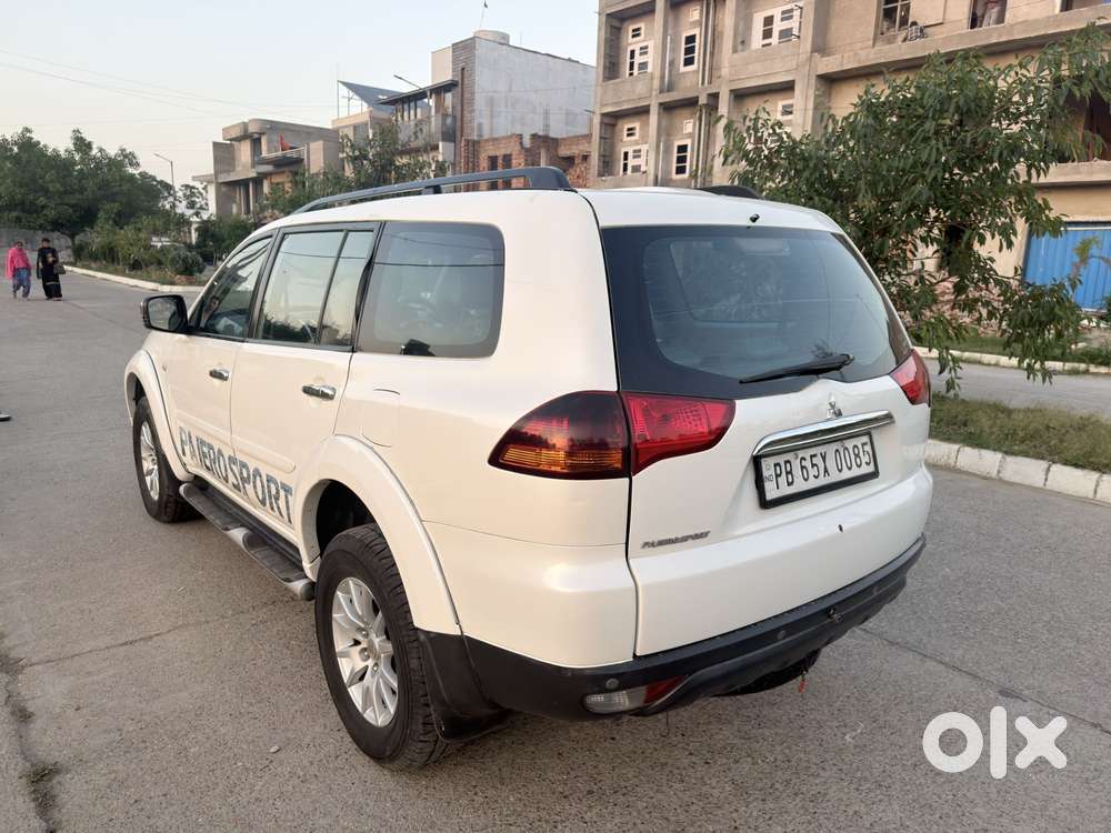 Mitsubishi Pajero Sport 2.5 Manual, 2013, Diesel