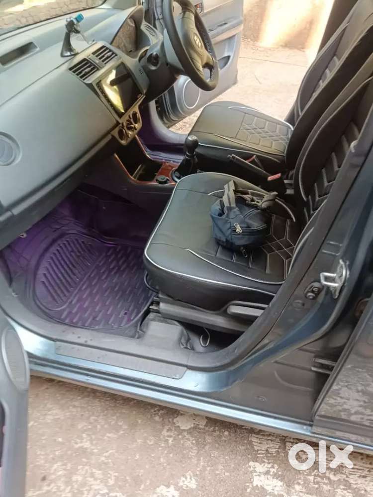 Maruti Suzuki Swift 2009 Cng .