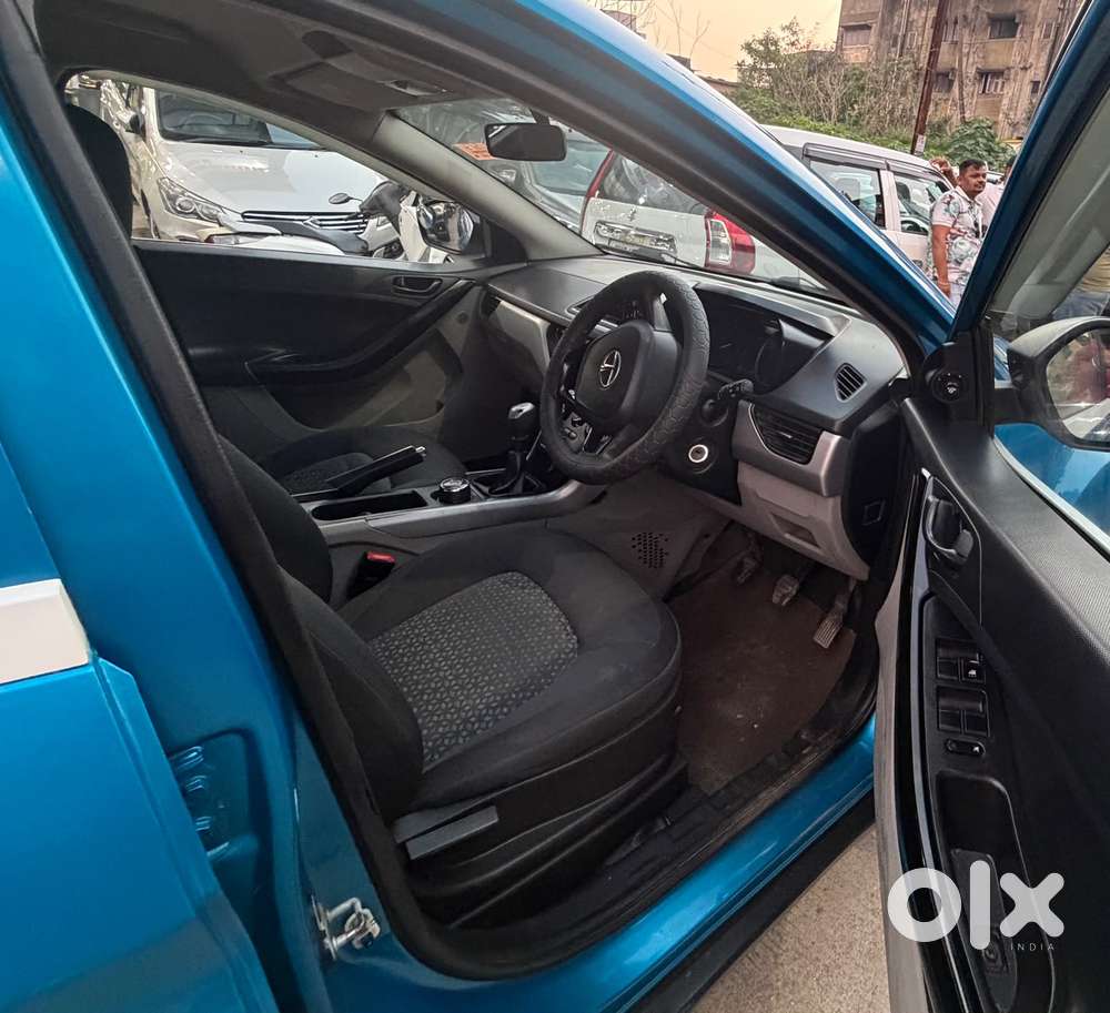 Tata Nexon 1.2 Revotron Xm (s), 2018, Petrol