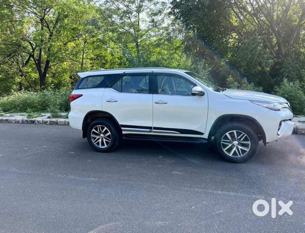Toyota Fortuner Legender 4x2 At 2.8, 2016, Diesel