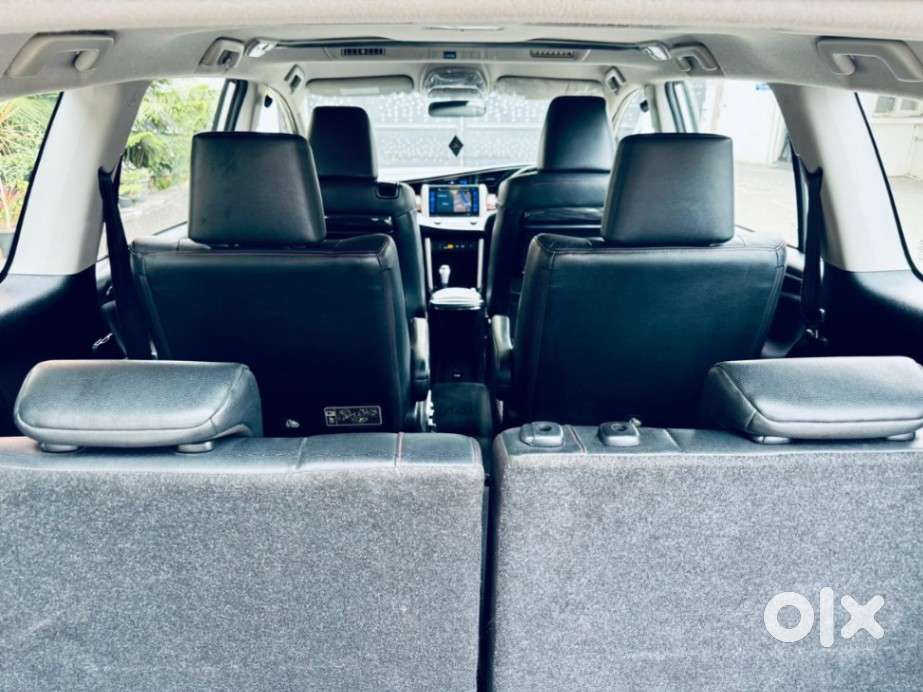 Toyota Innova Crysta 2.8 Zx At 7 Seater, 2017, Diesel