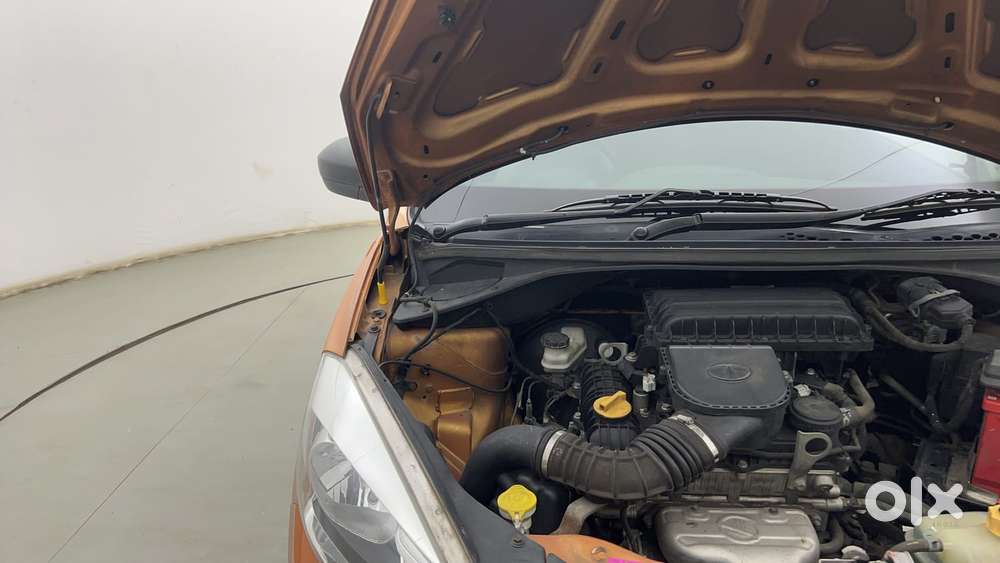 Tata Tiago Xe, 2018, Petrol