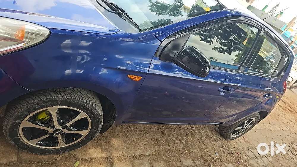Hyundai I20 2011 Petrol 49000 Km Driven Alloy Wheels New Tyres