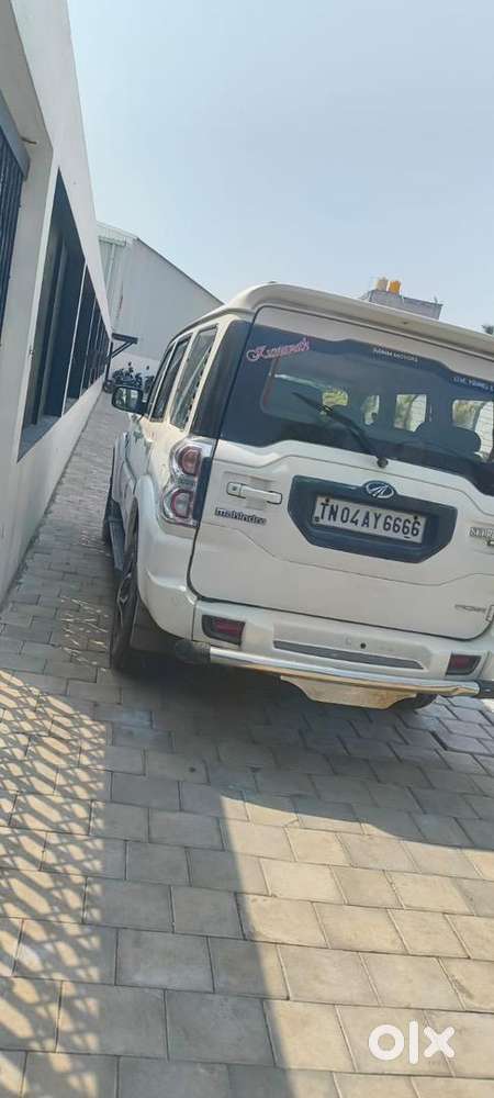 Mahindra Diesel 2017 Car
