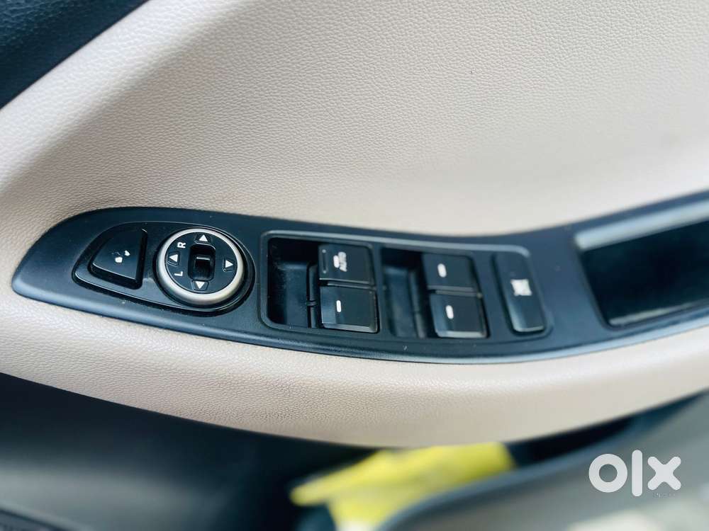 Hyundai Elite I20 Sportz (o) 1.2, 2014, Petrol