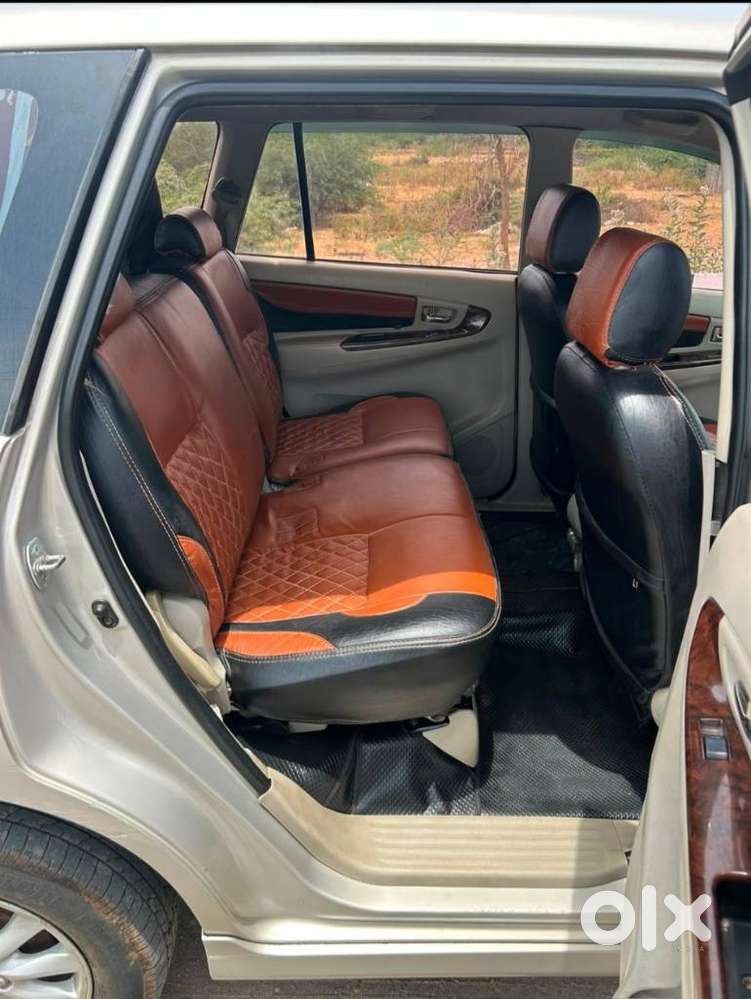 Toyota Innova 2.5 Vx (diesel) 8 Seater, 2013, Diesel