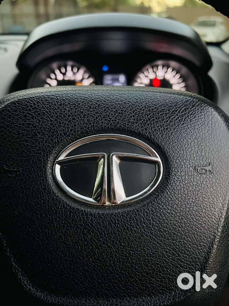 Tata Tiago 1.2 Revotron Xt (o), 2019, Petrol