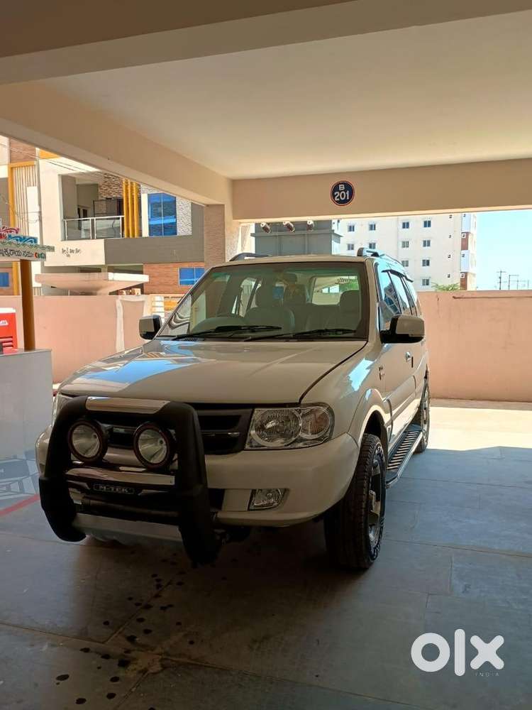 Tata Safari 4x4 Vx 2011 Diesel  2nd Owner  1.30l Km  Manual