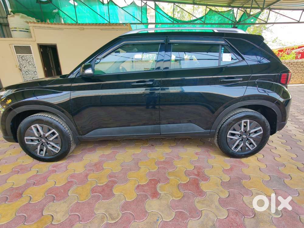 Hyundai Venue 1.0 S (o) Turbo Dct, 2024, Petrol