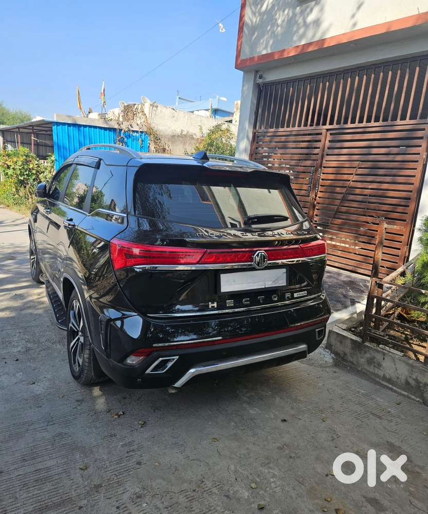 Mg Hector Plus 2023