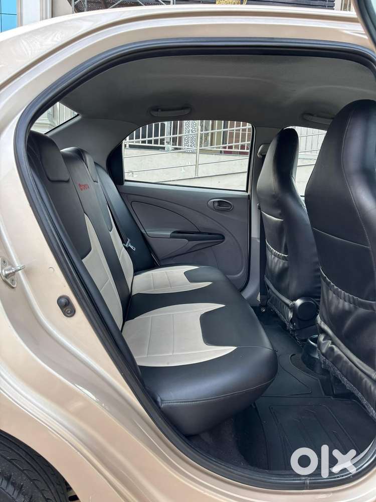 Toyota Etios 2010-2012 G, 2011, Petrol