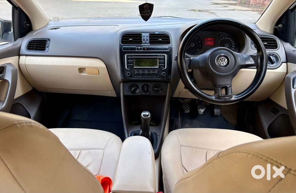 Volkswagen Vento 2010-2013 Petrol Trendline, 2011, Petrol