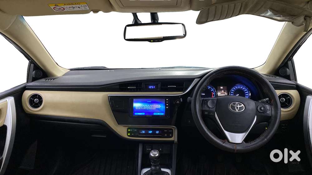 Toyota Corolla Altis 1.8 Gl, 2017, Petrol