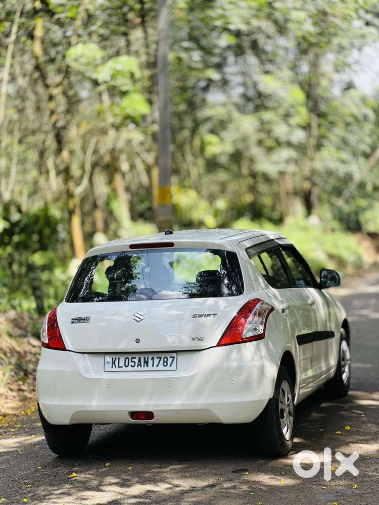 Maruti Suzuki Swift Vxi Optional, 2016, Diesel