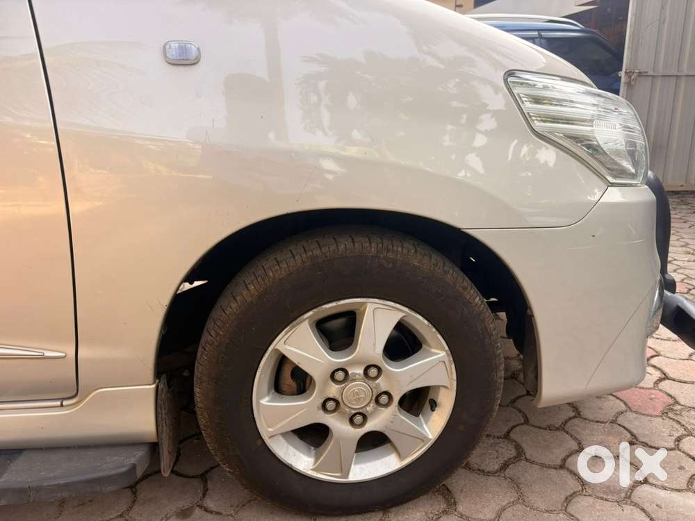 Toyota Innova Diesel 2014