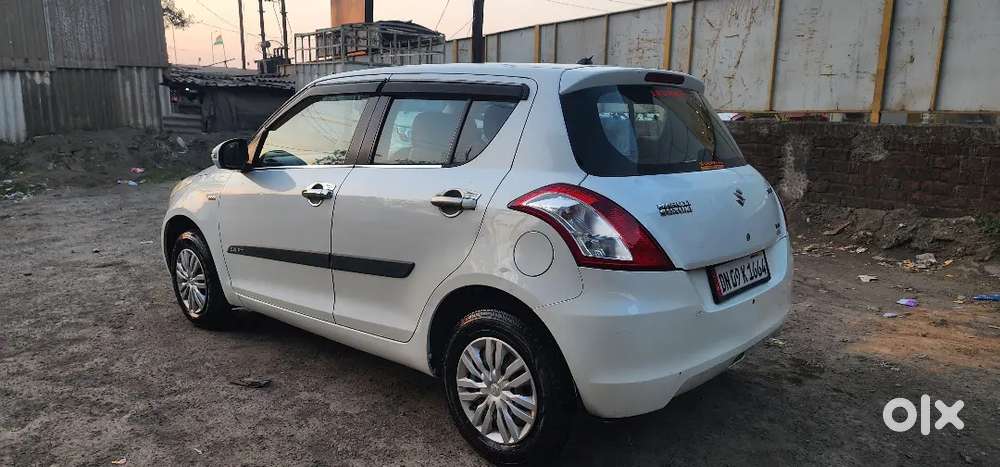 Maruti Suzuki Swift 2015 Diesel 80200 Km Driven