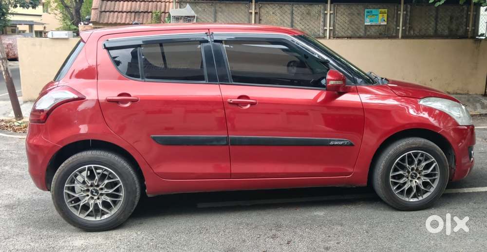 Maruti Suzuki Swift 1.2 Vxi (o), 2014, Petrol