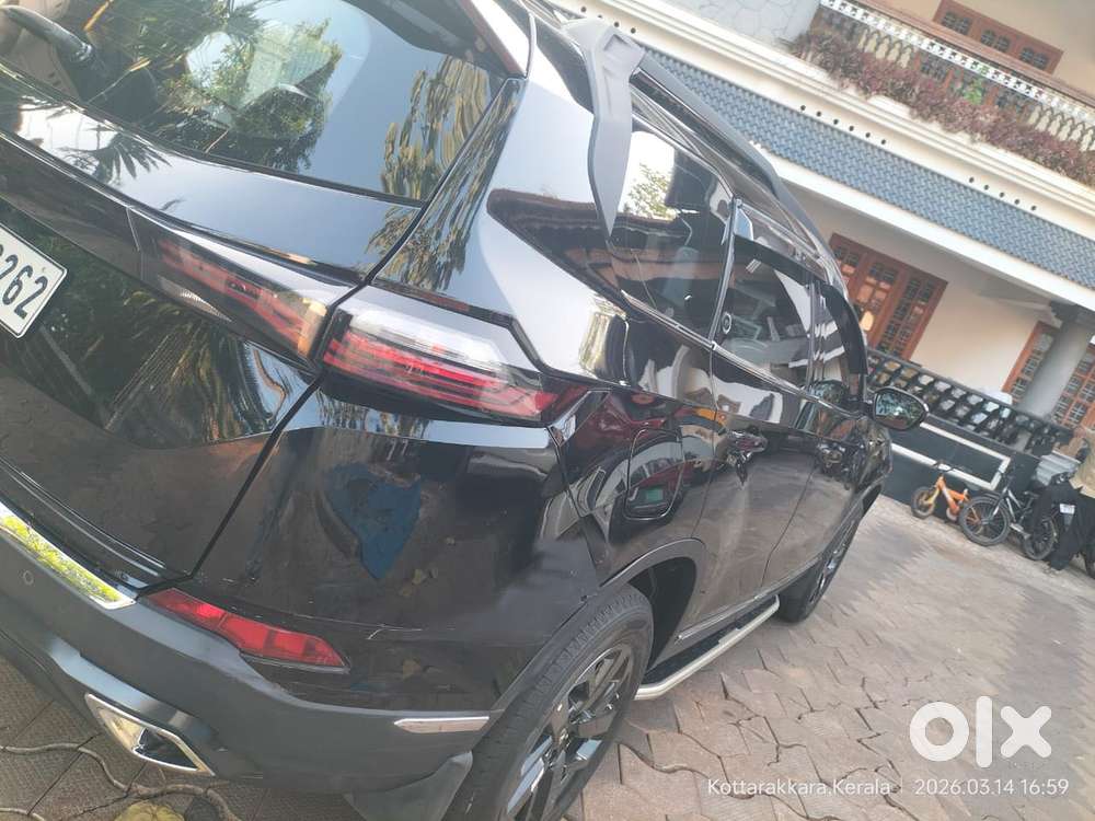 Tata Safari 2.0 Xza Plus 6 S Dark Edition, 2023, Diesel