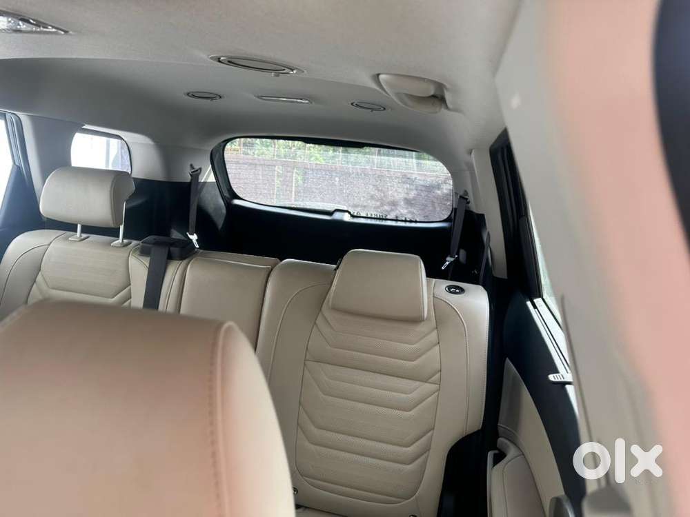 Kia Carens 2024 Diesel Well Maintained