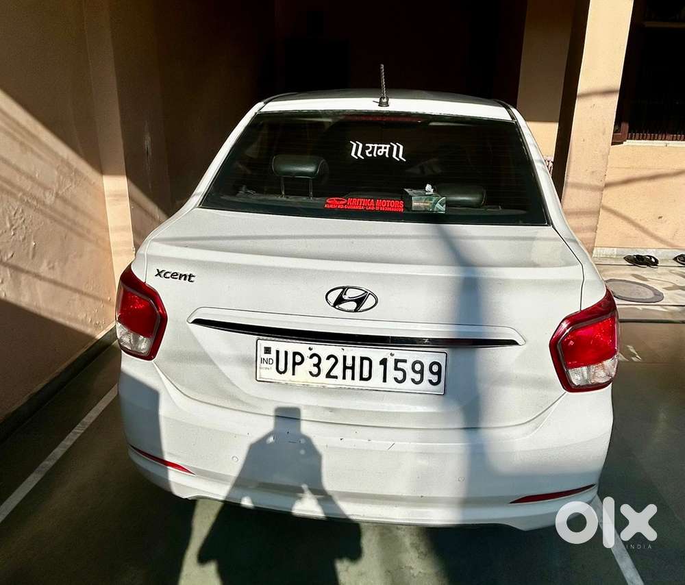 Hyundai Xcent Petrol 2016
