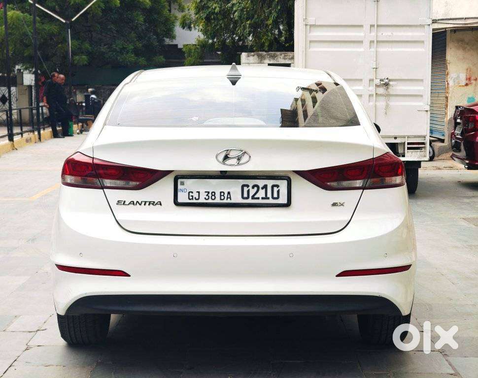 Hyundai Elantra 1.6 Sx Option At, 2018, Petrol