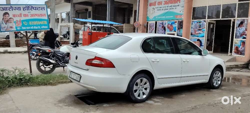 Skoda Superb 2012 Automatic
