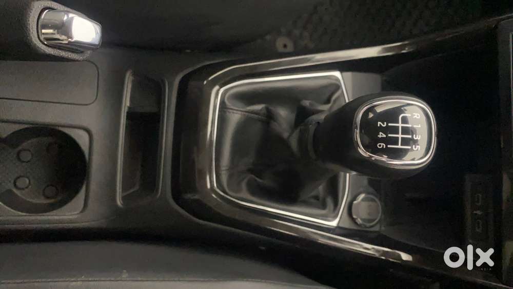 Skoda Kushaq Style 1.0l Tsi Mt, 2024, Petrol