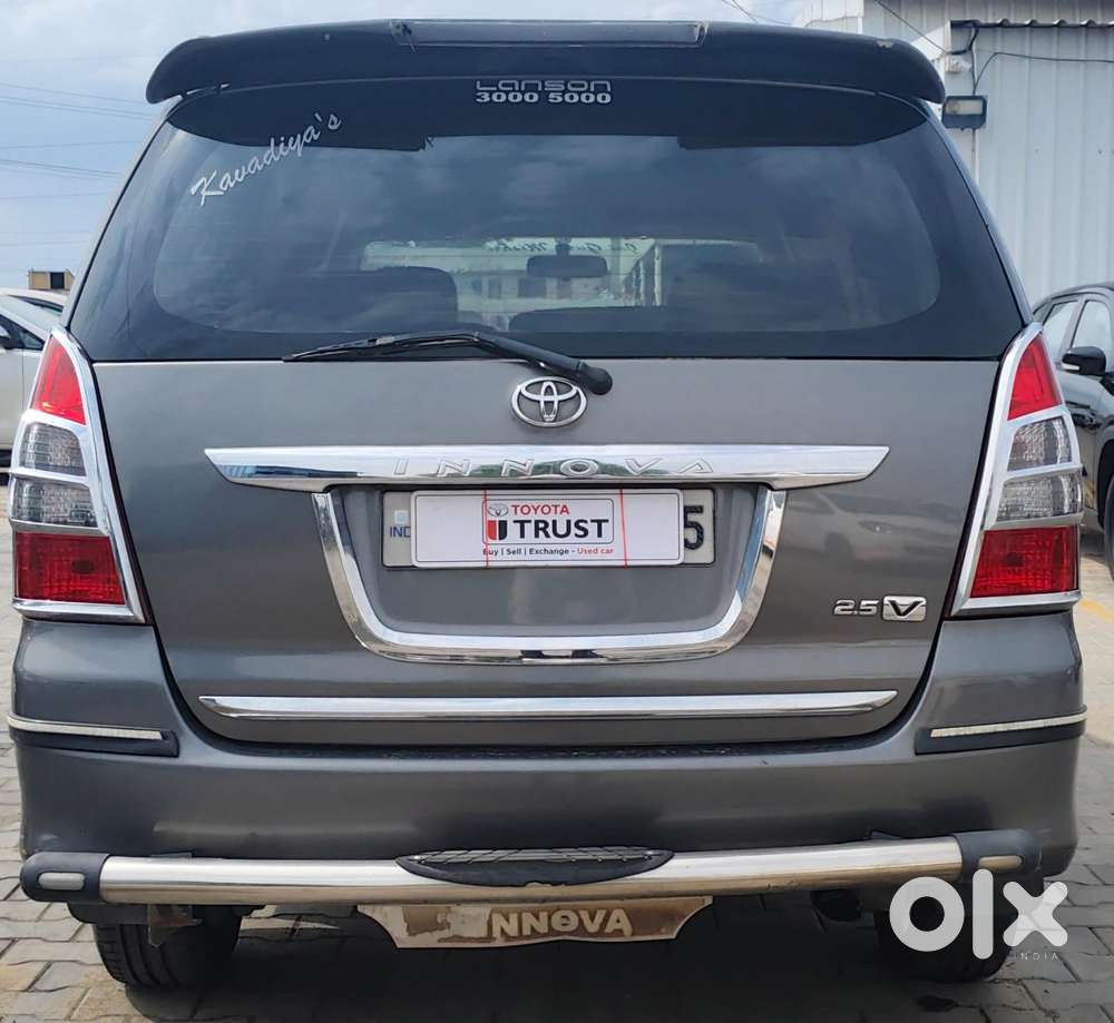 Toyota Innova 2.5 Vx 8 Str Bs-iii, 2012, Diesel