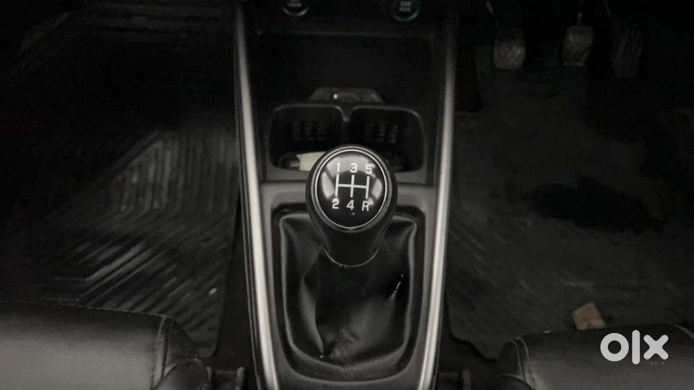 Maruti Suzuki Xl6 1.5 Zeta Mt, 2022, Petrol