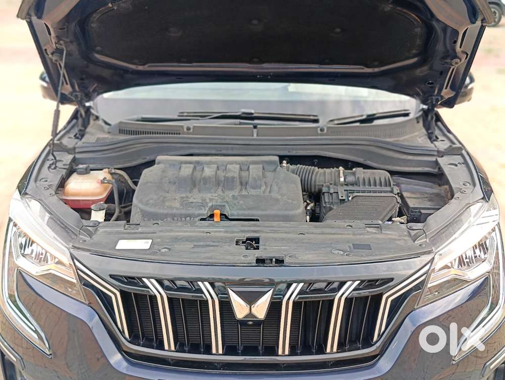 Mahindra Xuv700 2.0 Ax 7 Petrol At Luxury Pack Str, 2022, Petrol