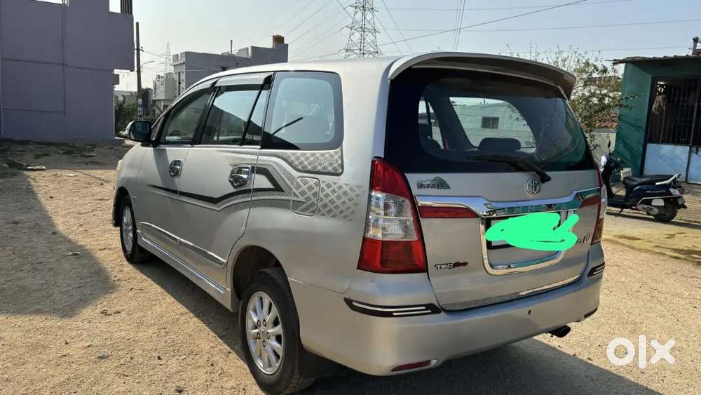 Toyota Innova 2015 Diesel 135000 Km Driven