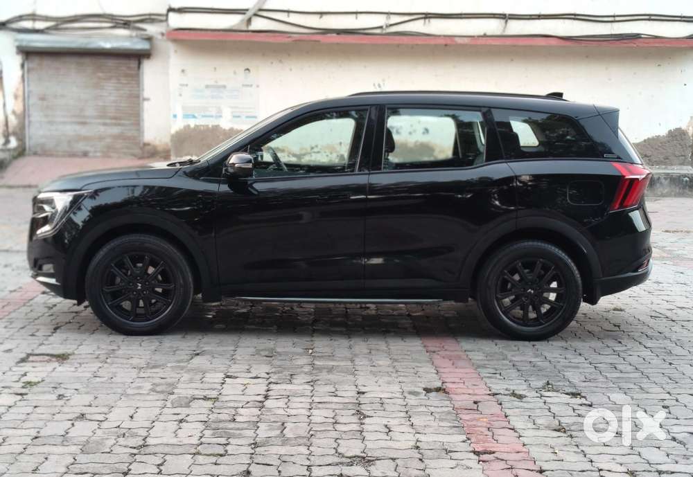 Mahindra Xuv700 2.2 Ax 7 Diesel At Luxury Pack Str, 2025, Diesel