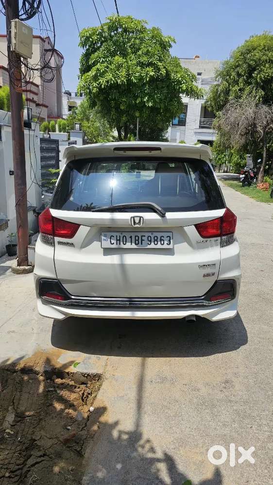 Honda Mobilio 2016 Diesel 90000 Km Driven