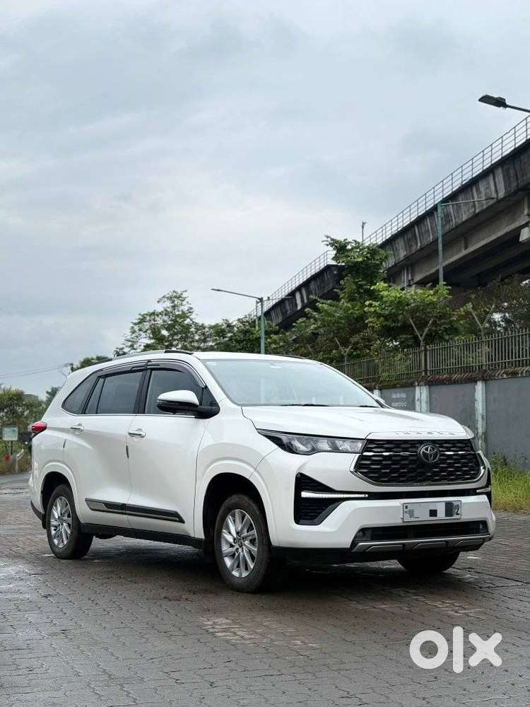 Toyota Innova Hycross 2.0 Gx 7 Str, 2024, Petrol