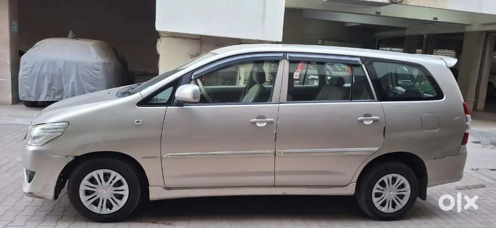 Toyota Innova 2012 Model Diesel Car